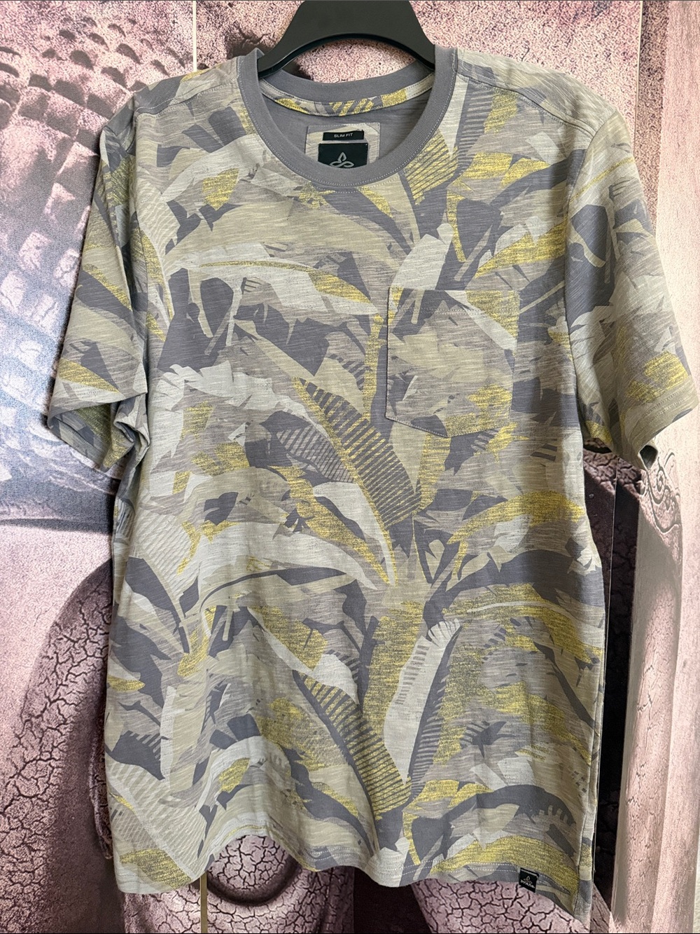 Prana Auxi Crew Slim Fit Men's Short Sleeve Crewneck Gray & Olive Camouflage